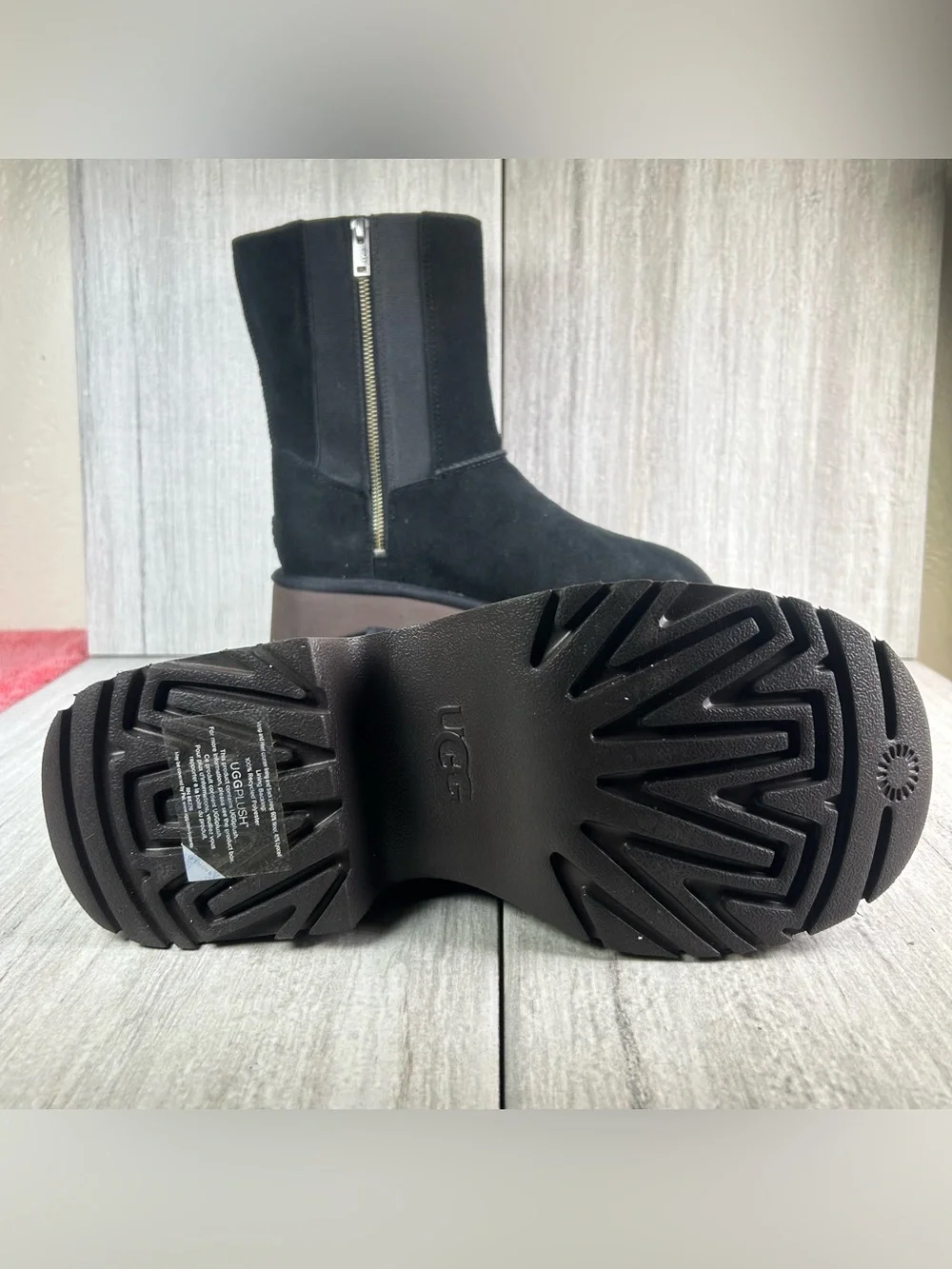 NEW UGG Classic Twin Seam New Heights Black Suede Platform Boots Women’s Size 10